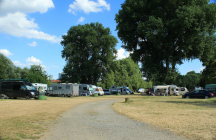CARAVAN PARK - YACHT CLUB 