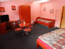 Autocamping Pod Černým lesem 4L Apartmán, kuchyňka, soc.zařízení