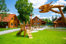 Srubový Kemp Zvíkov Village
