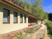 Rekreační areál a kemp Pecka 2-5L pokoje