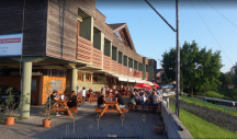Resort a kemp Marina Labe restaurace terasa