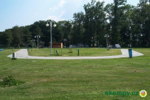 Koupaliště a kemp BROUMAR místo pro stany