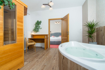 Kemp a hotel Relax Kyčera 2-5L pokoje/apartmány