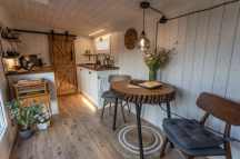 Moravia GLAMPRESORT a Stellplatz 
