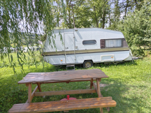 KEMP NA VÝSLUNÍ karavan