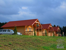 KEMP ŠIKLAND - největší zážitkový areál na Vysočině  Srubový apartmán
