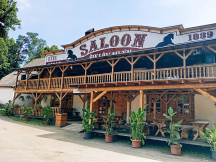 KEMP ŠIKLAND - největší zážitkový areál na Vysočině  Restaurace Saloon