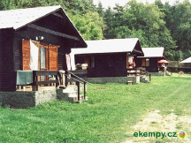 Autocamp Ostende 4L Bungalovy s vlastním sociálním zařízením (oddělenou koupelnou od WC) a kuchynkou