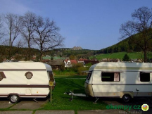 Autocamp Ostrov Malá Skála karavany k pronájmu