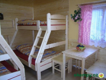 Camping & Restaurant BEZDREV Chaty A - s novým dřevěným nábytkem