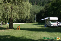 Koupaliště s kempem Dolní Bukovina 