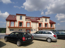 Autocamping Výr Penzion U Výra - 2-4L pokoje, 4L apartmány