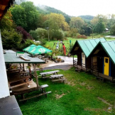U Bořka - Outdoor Centrum Poddubí pohled z okna pokoje na řeku