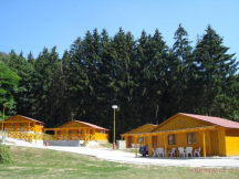 Eurocamping Bojkovice nové 4L chatky B1-B10, vl.soc.zař.+kuchynka