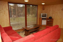 Camping Baldovec Chata „MARTIN“ je 6-lůžková luxusní patrová chata 92 m2.