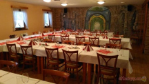 RESORT & CAMP Dešná  restaurace - salonek