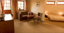 Camp Varry Hotel