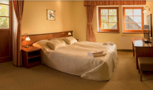 Camp Varry Hotel