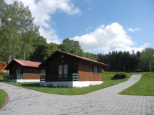 Eurocamping Bojkovice 4L samostatně stojící Chatky A1-A4, vl.soc.zař.+kuchyňka