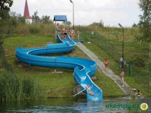 CAMP Moraveč koupaliště vzdálené cca 300 m od campu
