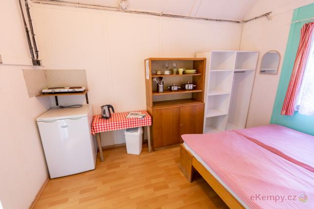 Chatová osada U Lesa Dvoulůžková chata