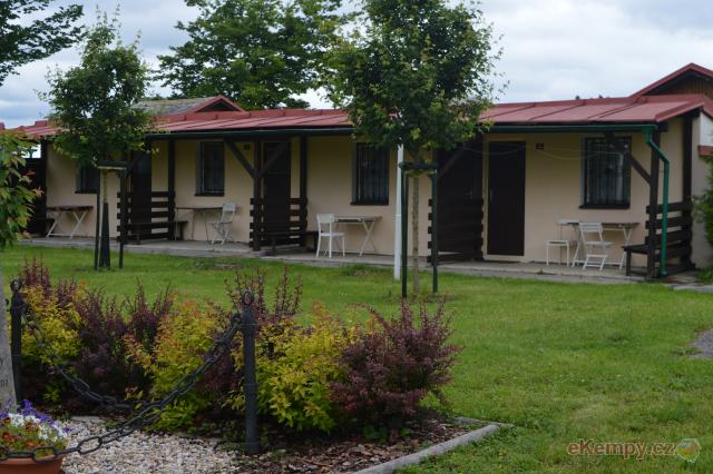 Autocamp Milovice Chaty 17,18,19 a 20