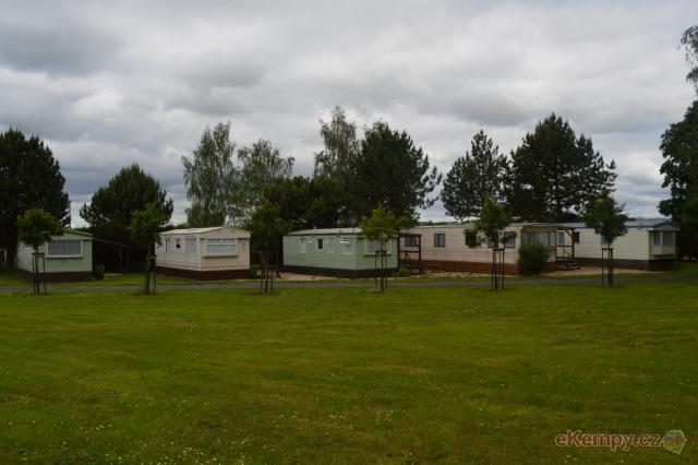 Autocamp Milovice Mobilní domy