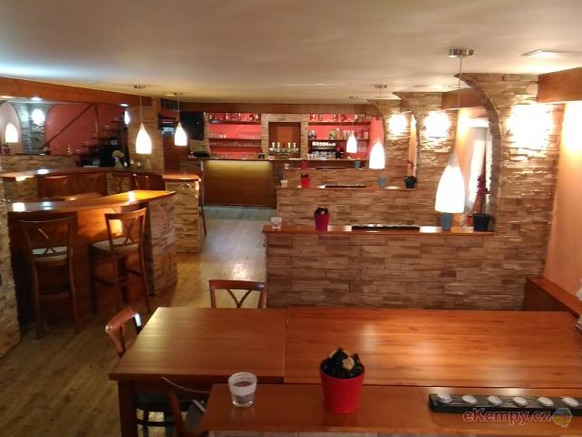 RESORT & CAMP Dešná  restaurace