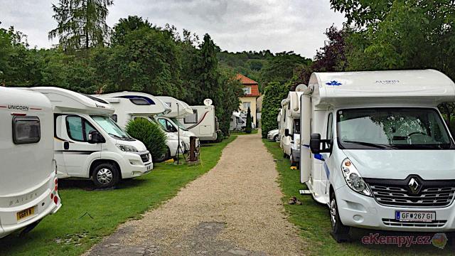 Kemp Pension Dana Troja 