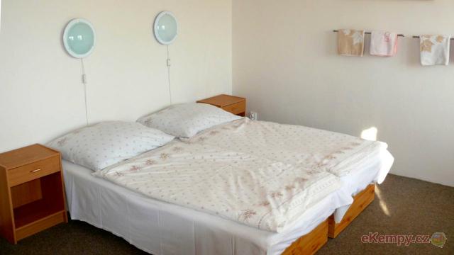 Kemp Pension Dana Troja pokoje/rooms