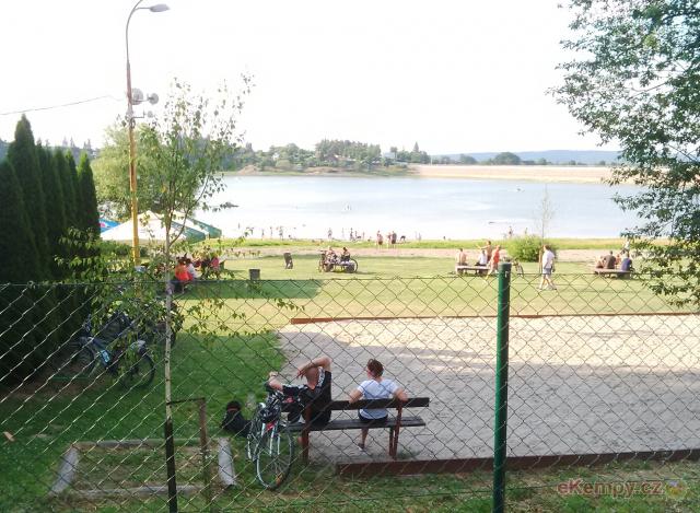 Autokemp Přehrada Mostkovice přehrada pláž