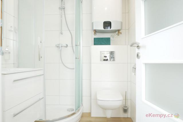 Camping Rožnov  4L Apartmány COMFORT, kuchyn, WC,sprcha