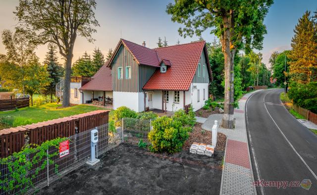 COUNTRY HOUSE Tisá Penzion