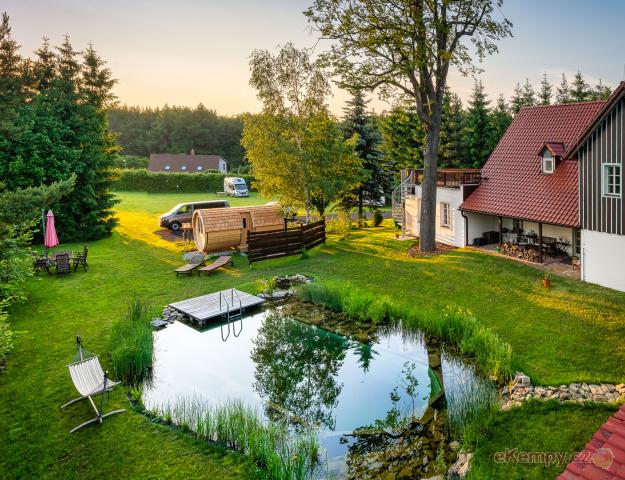 COUNTRY HOUSE Tisá pohled na areál