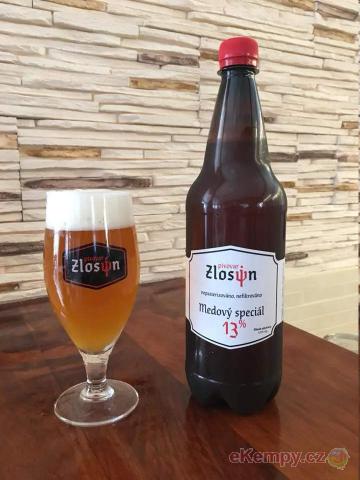 Karavan Kemp Zlosin 