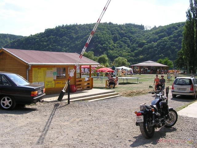 LÁVKAPARK camp & hotel Skochovice vjezd