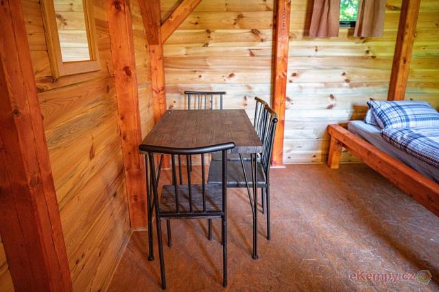 Camping Český ráj chatky