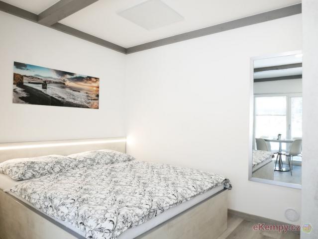 Camping Rožnov  Apartmán Pool