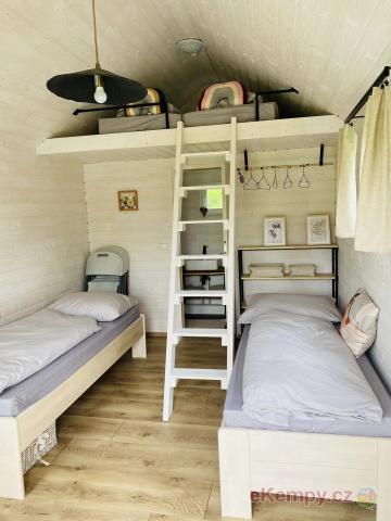 Camping Chvalšiny 4L chatky