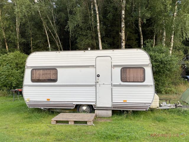 Kemp Velké Dářko 4L karavan pronájem