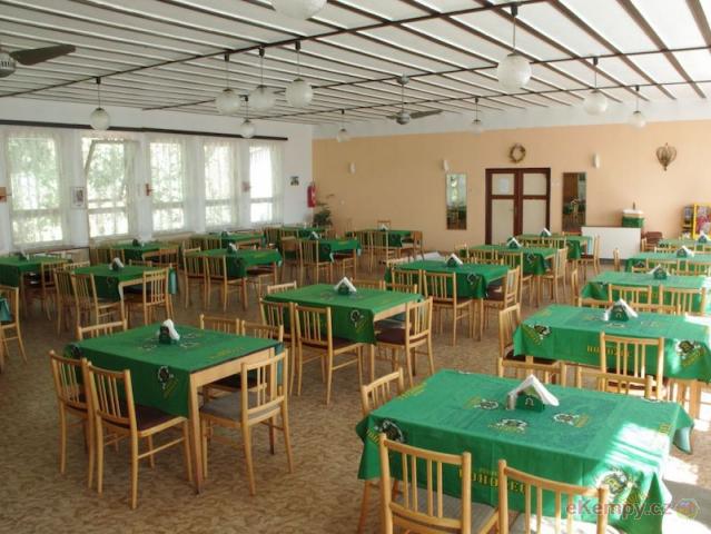 Rekreační areál a kemp Pecka restaurace