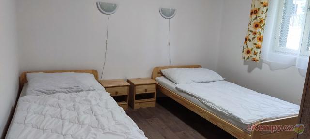 Rekreační areál Seč Chata č. 11 (pokoj)