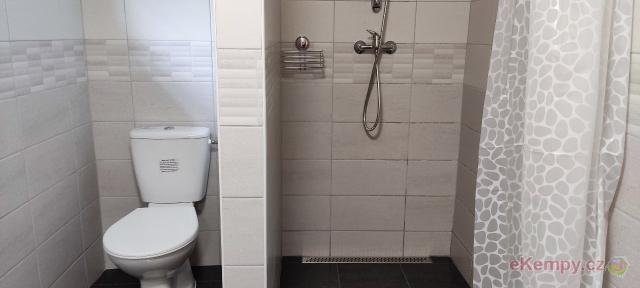 Rekreační areál Seč Chata č. 17 (koupelna s wc)