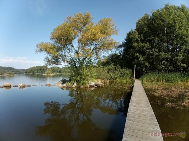 Chatová osada Nad Rybníkem rybník
