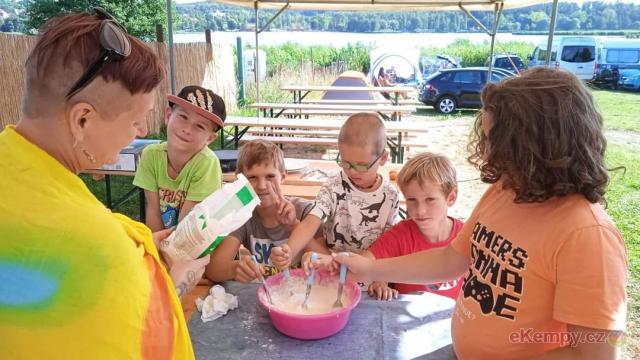 FKK kemp Úštěk (bez plavek) Tvoření s Asmarou