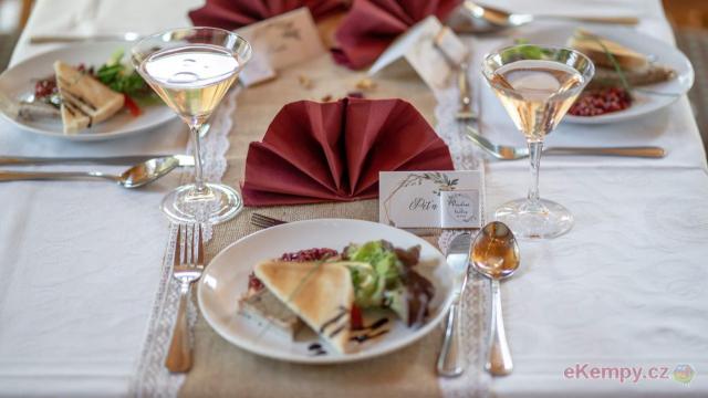 Autocamping a hotel Na Špici Restaurace