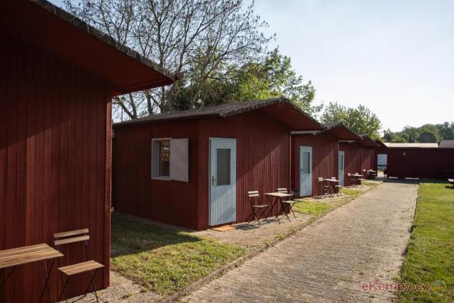 Prague camping Džbán 4L chatky