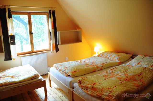 Kemp a hotel Relax Kyčera 8L sruby, kuchyň, koupelna, WC, topení
