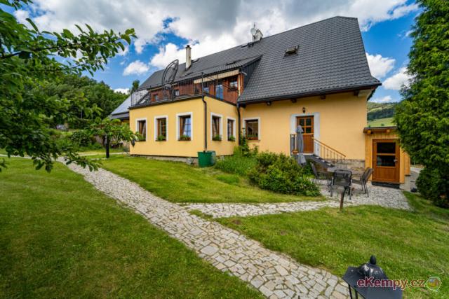 Autokemp Dolní Morava a Family apartments V Zátiší Pension v Zátiší 2-7L apartmány