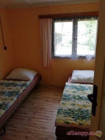 Autokemp Podroužek 5L Chaty Gisela, kuchynka, WC, koupelna